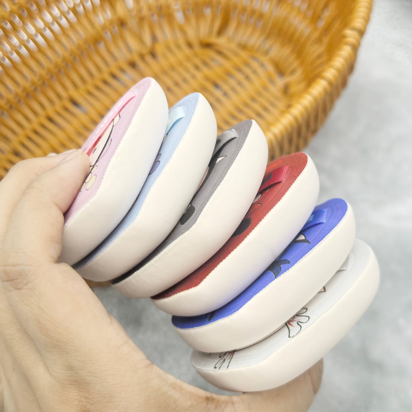 Nezha IP Soft Marshmallow Makeup Puff – إسفنجة فاخرة للاستخدام المزدوج جاف ومبلل